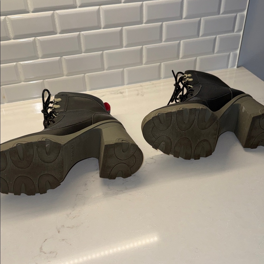 Sorel Women's Black Lace-Up Ankle Booties - Picture 6 of 6